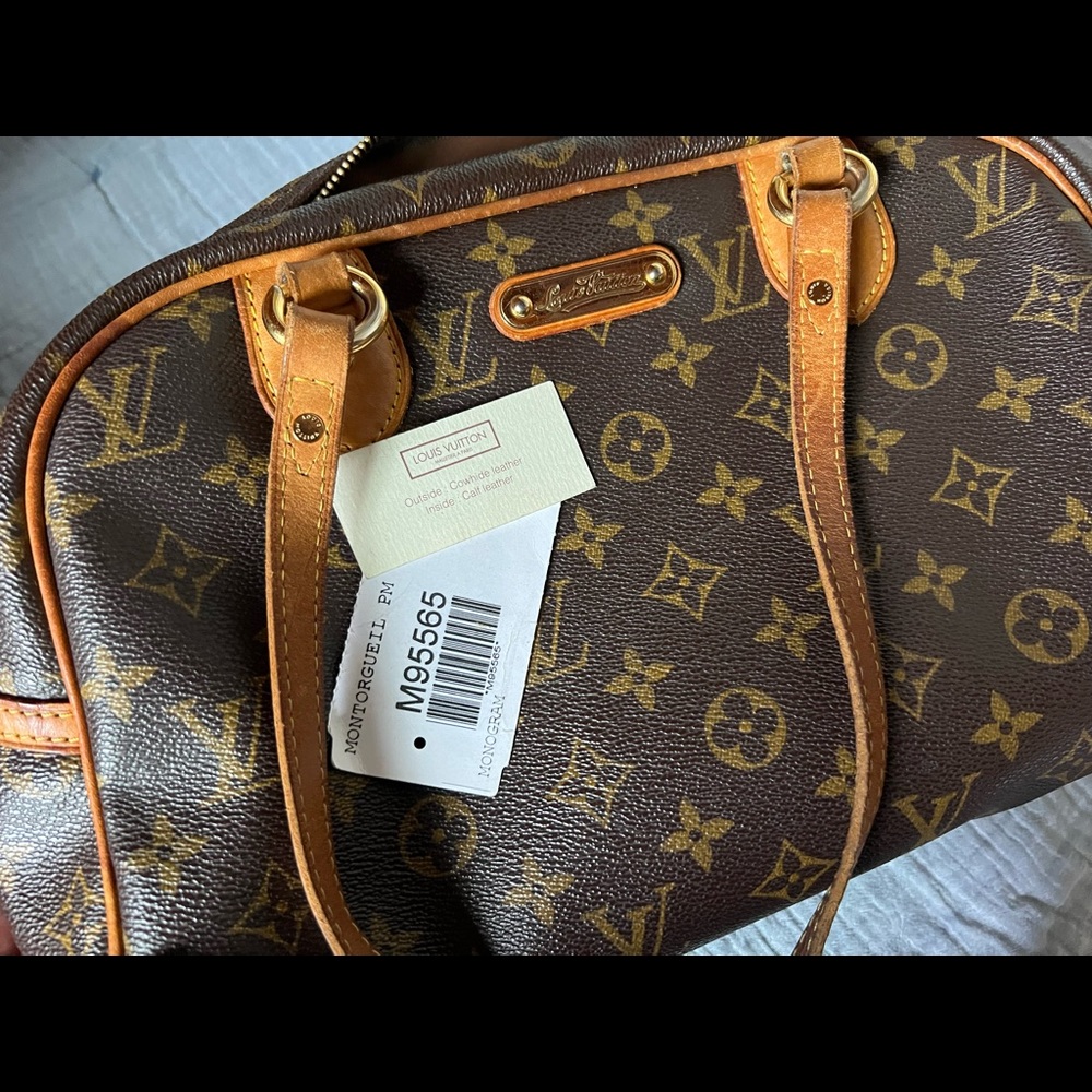 Authentic Louis Vuitton Vintage Montorgueil
